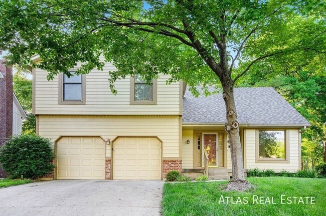 Building Photo - 15620 Reeds St Rental