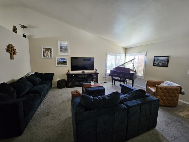 Photo - 1879 W Colony Pointe Dr