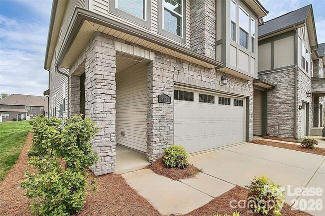 Photo - 9328 Glenburn Ln