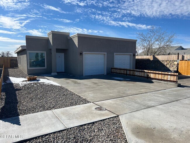 Photo - 13380 Soleen Rd