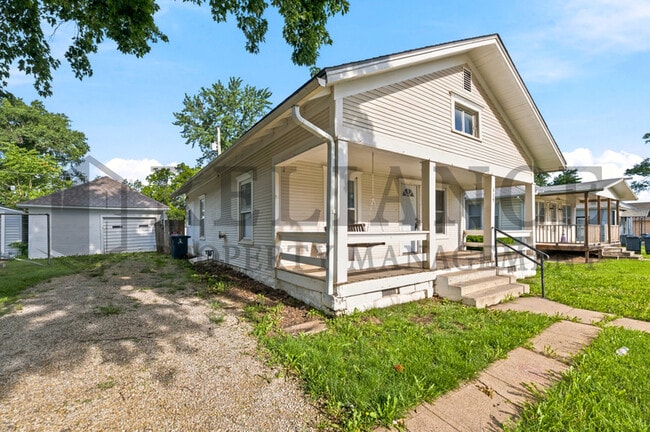 Photo - 619 Houser Dr