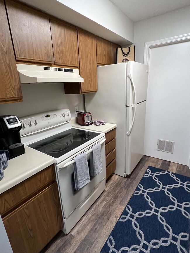 441 Munson LLC Unit 441/3 Condo For Rent in Traverse City, MI