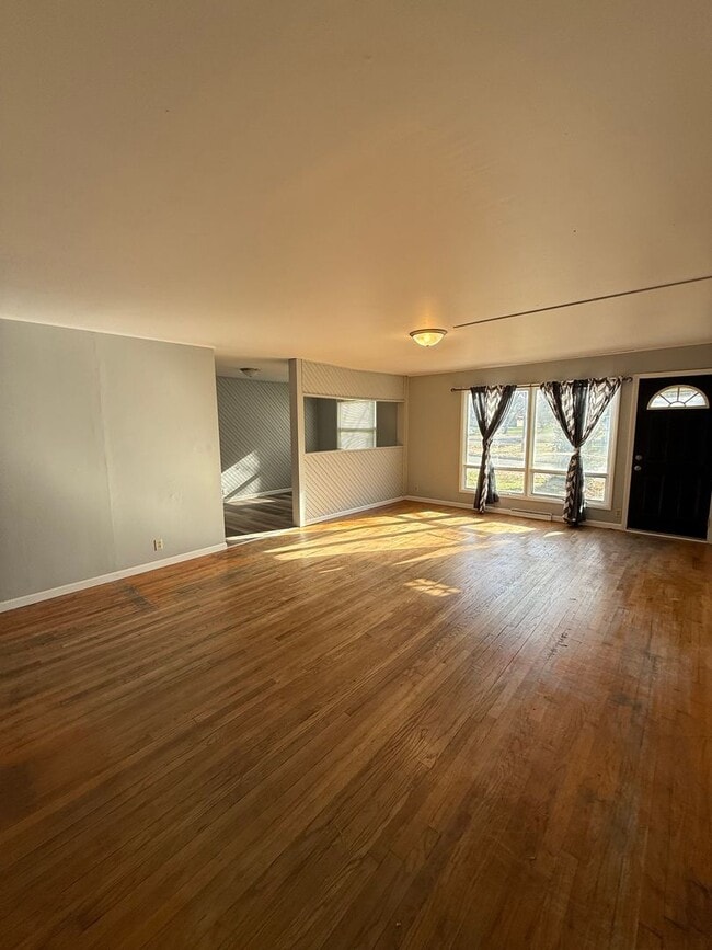 Photo - 622 E Carpenter St