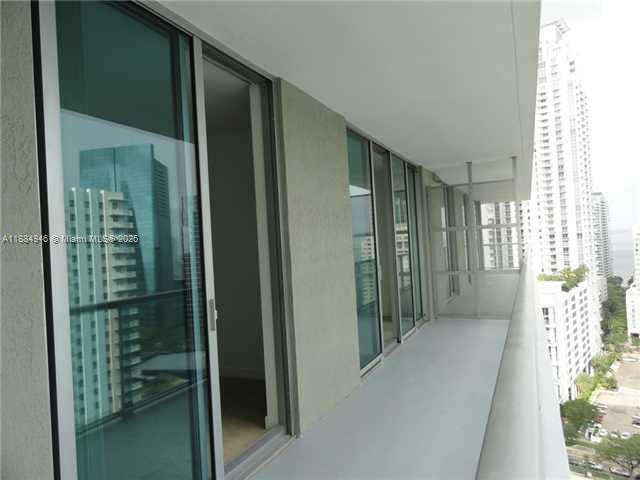 Photo - 1111 SW 1st Ave Unidad 2318-N