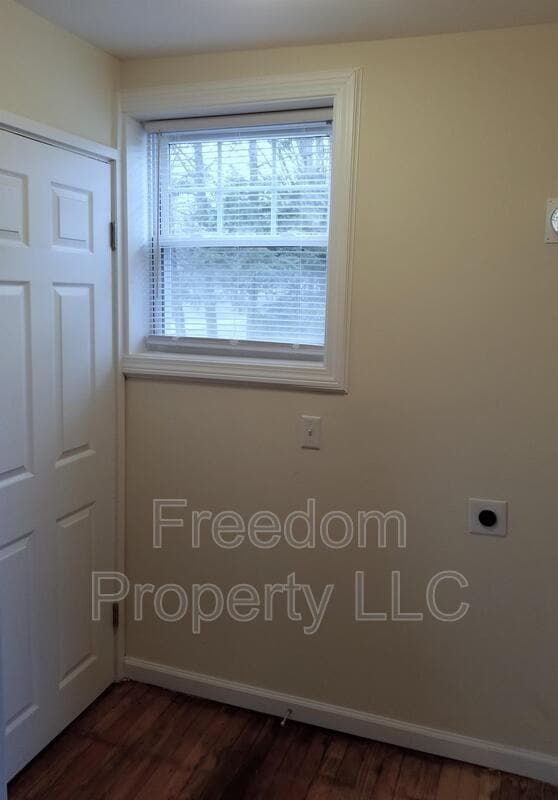 Photo - 154 Beecher St