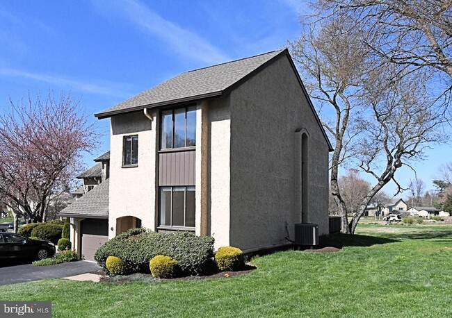 Building Photo - 71 Golf Club Dr