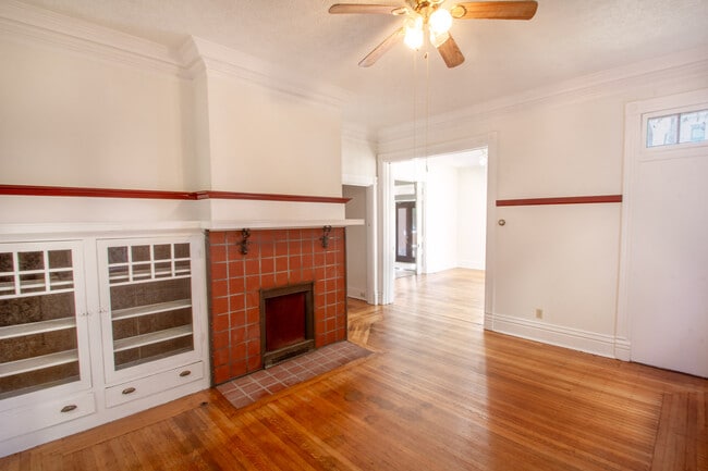 Photo - 439 Franklin Ave Unit 1