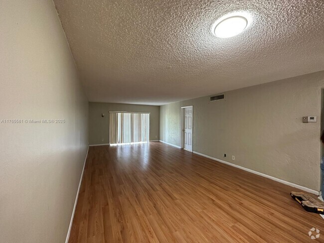 Building Photo - 3360 Spanish Moss Terrace Unit 110 Rental