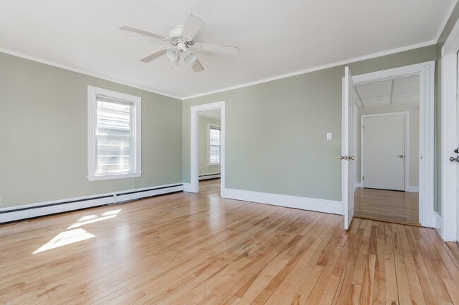 Photo - 30 Cutts Ave Unit 3