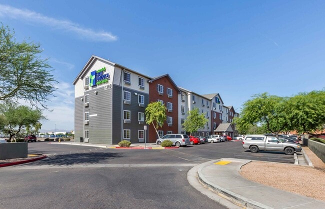 Furnished Studio-Phoenix - West