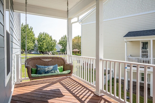 Photo - 1471 Wickham Pond Dr