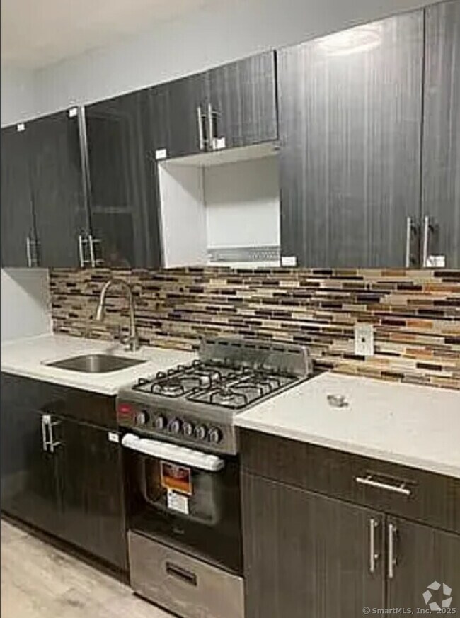 Building Photo - 1322 Stratford Ave Unit 5 Rental