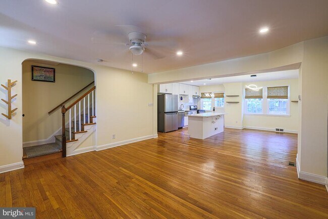 Photo - 214 Overbrook Rd