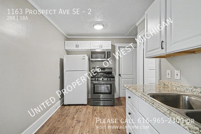 Building Photo - 1163 Prospect Ave SE Unit 2