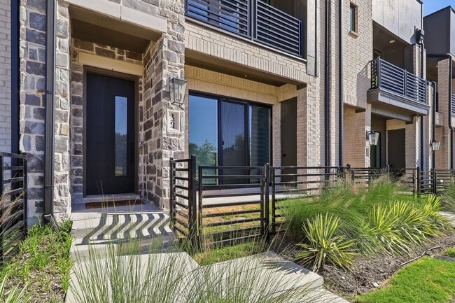 Photo - 1264 Daybreak Dr