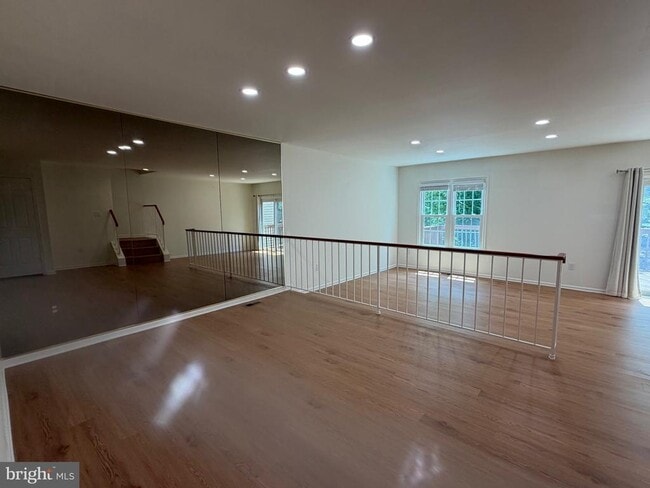 Photo - 10113 Galsworthy Pl