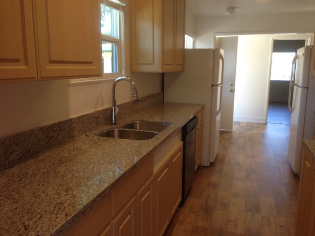 Photo - 298 Ramona Dr