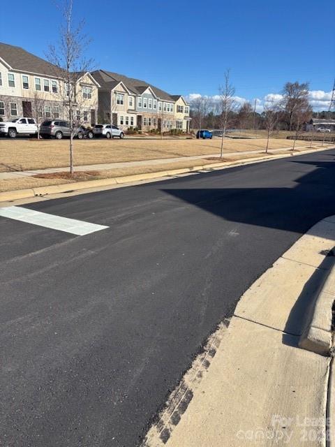 Photo - 402 Kenwood Vw