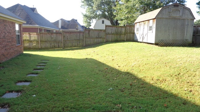 Photo - Beautiful 5br/3ba Arlington home with lots of upgrades! Pets are owner approval, fees apply. Carp...