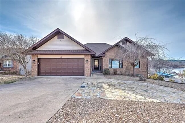 Building Photo - Beautiful Lake Front Home on Loch Lomond!