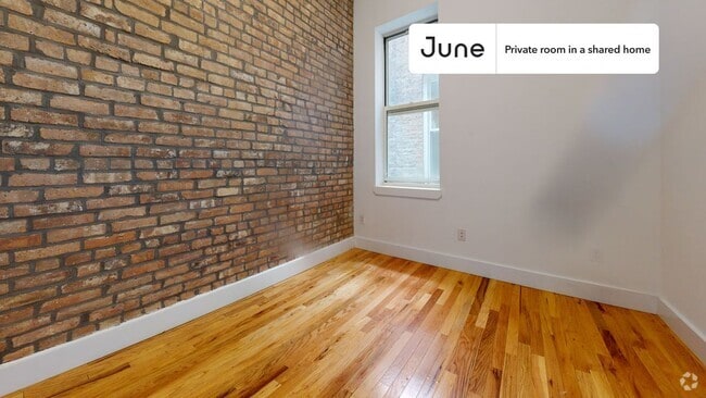 Building Photo - Private bedroom in 3 bed/1 bath Home