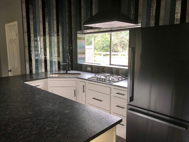 Photo - 2631 Jones Rd