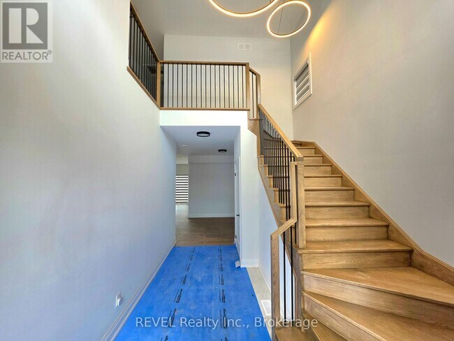 Photo - 6370 Sunshine Cmn