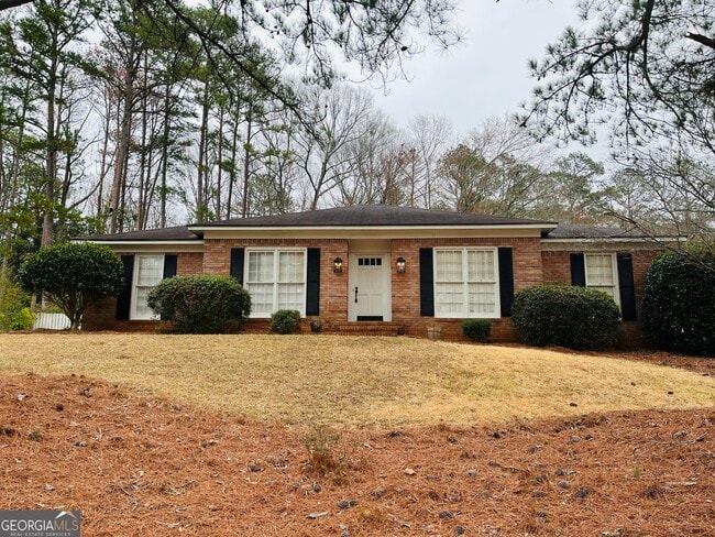 Building Photo - 402 Camelot Dr Rental