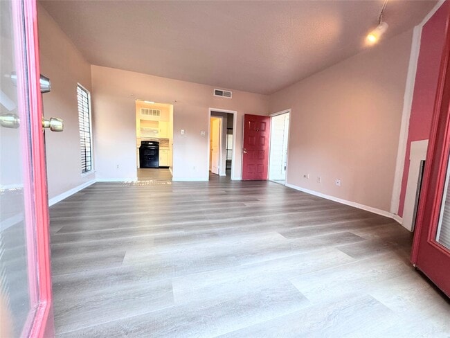 Photo - 10855 Meadowglen Ln Unit 702