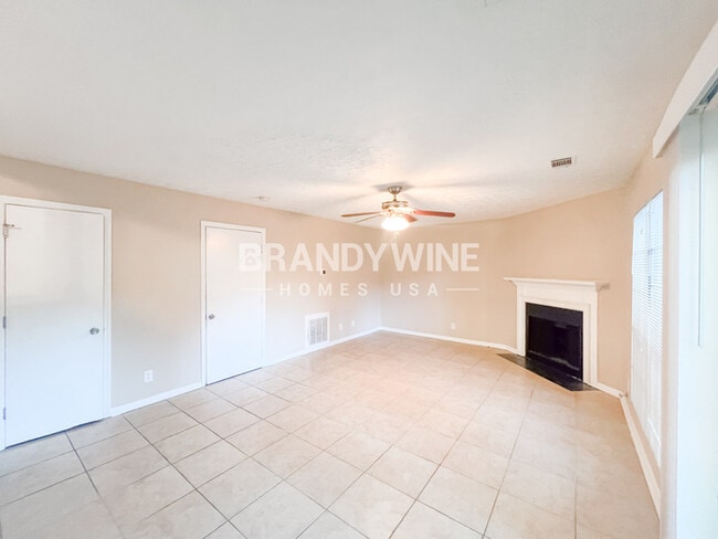 Photo - 10830 Mortons Crossing