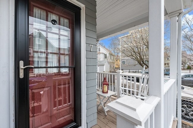 Photo - 7 Van Norden St Unidad 2