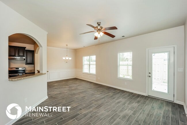 Photo - 111 Jaclyn Way