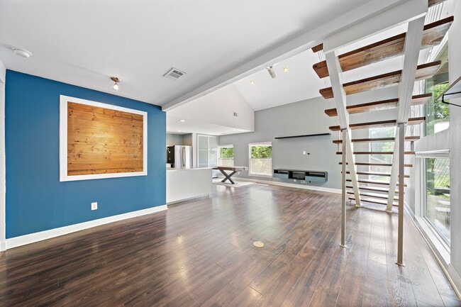 Building Photo - 2413 Emancipation Ave Unit A Rental