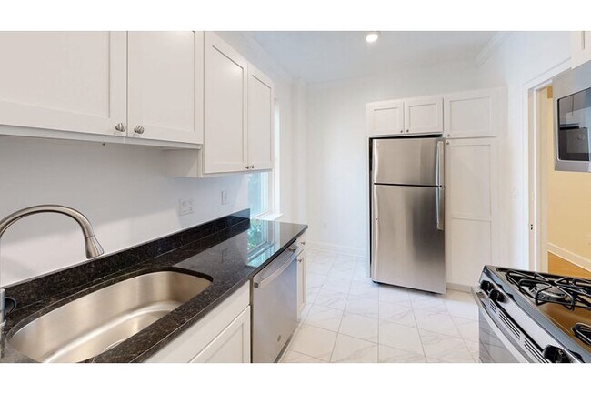 Photo - 77 Kilsyth Rd Unit 1