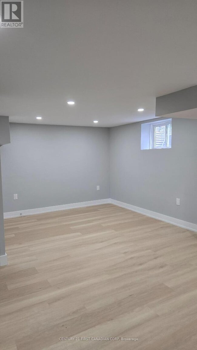 Photo - 65 Irving Pl