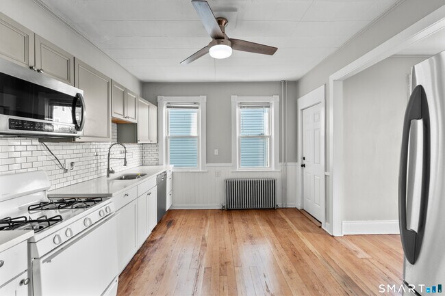 Photo - 394 Gregory St Unit 2