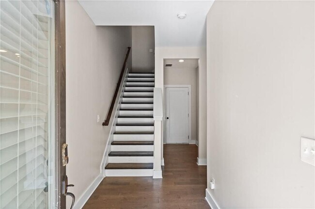 Photo - 2180 Colvin Ct NW