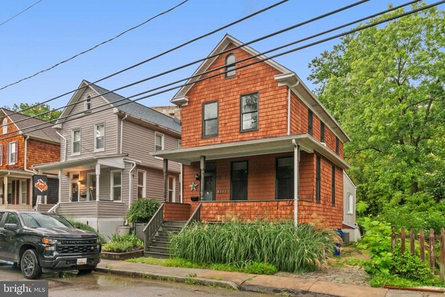 Photo - 5521 Mattfeldt Ave