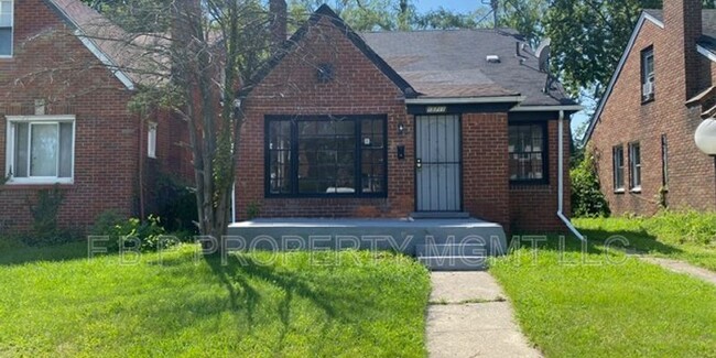 Photo - 15711 Birwood St Casa