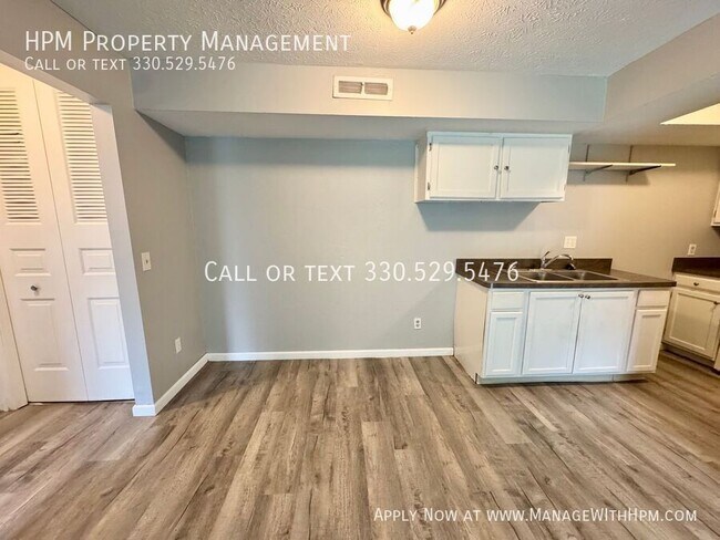 Photo - 4231 Middlebranch Ave NE Unit 1