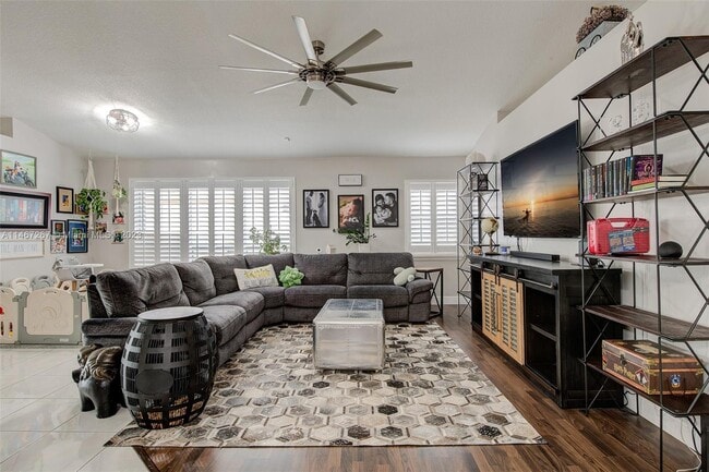 Photo - 19177 NW 19th St