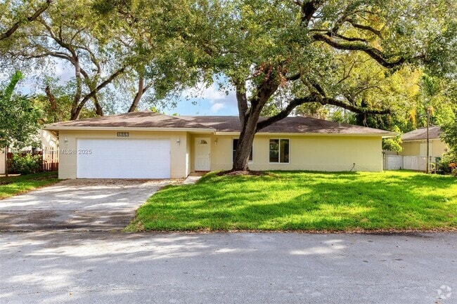 Building Photo - 1848 SW 24th Ave Rental