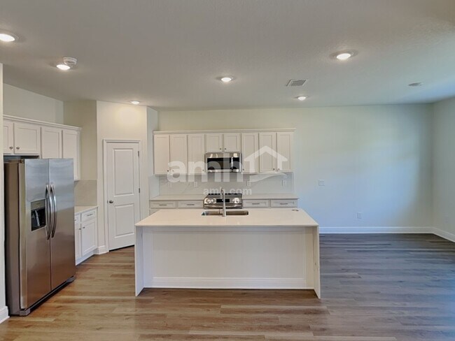 Photo - 5932 Pinewood Ests Dr