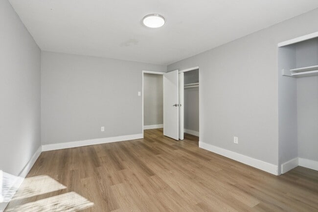 Photo - Oakland Terrace Apartments