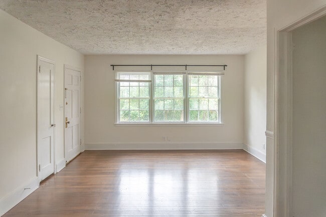 Photo - 1501-1503 S Gadsden St