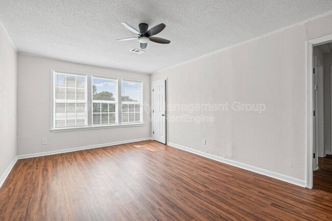 Photo - 1196 Aubra Rd Unit 2