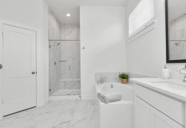 Photo - 1526 Crystal Stream Dr