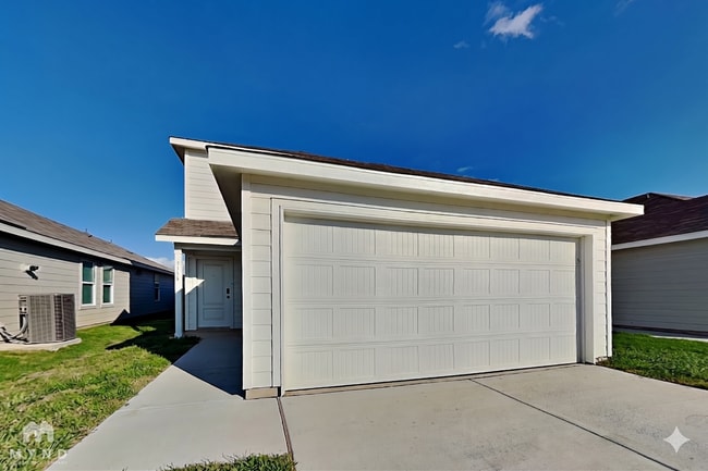 Building Photo - 7354 Orange Sapphire