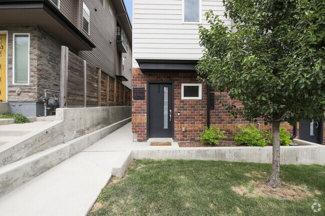 Building Photo - 3541 S Emerson St Rental