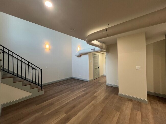 Photo - 160 Seabury St Unit 30